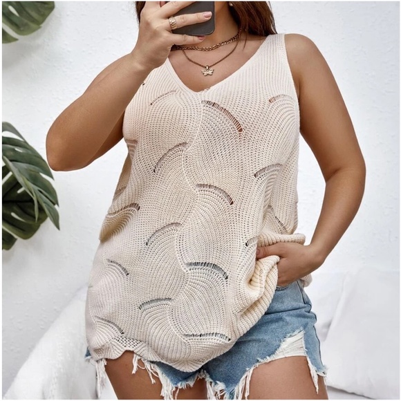 Plus Light Knit tank Top - Picture 2 of 4